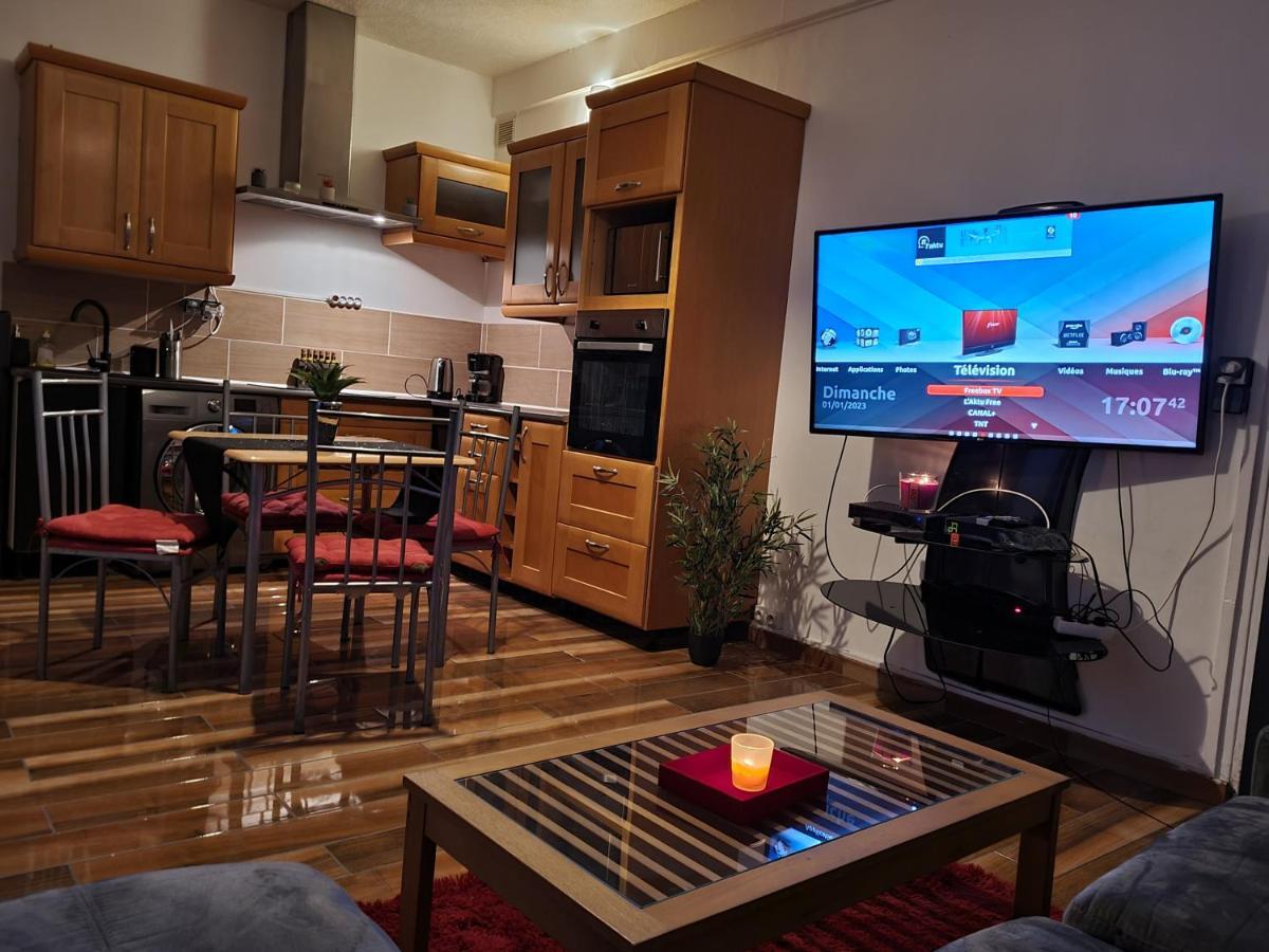 Appartement Chaleureux A 35Mn De Paris Corbeil-Essonnes Exterior foto
